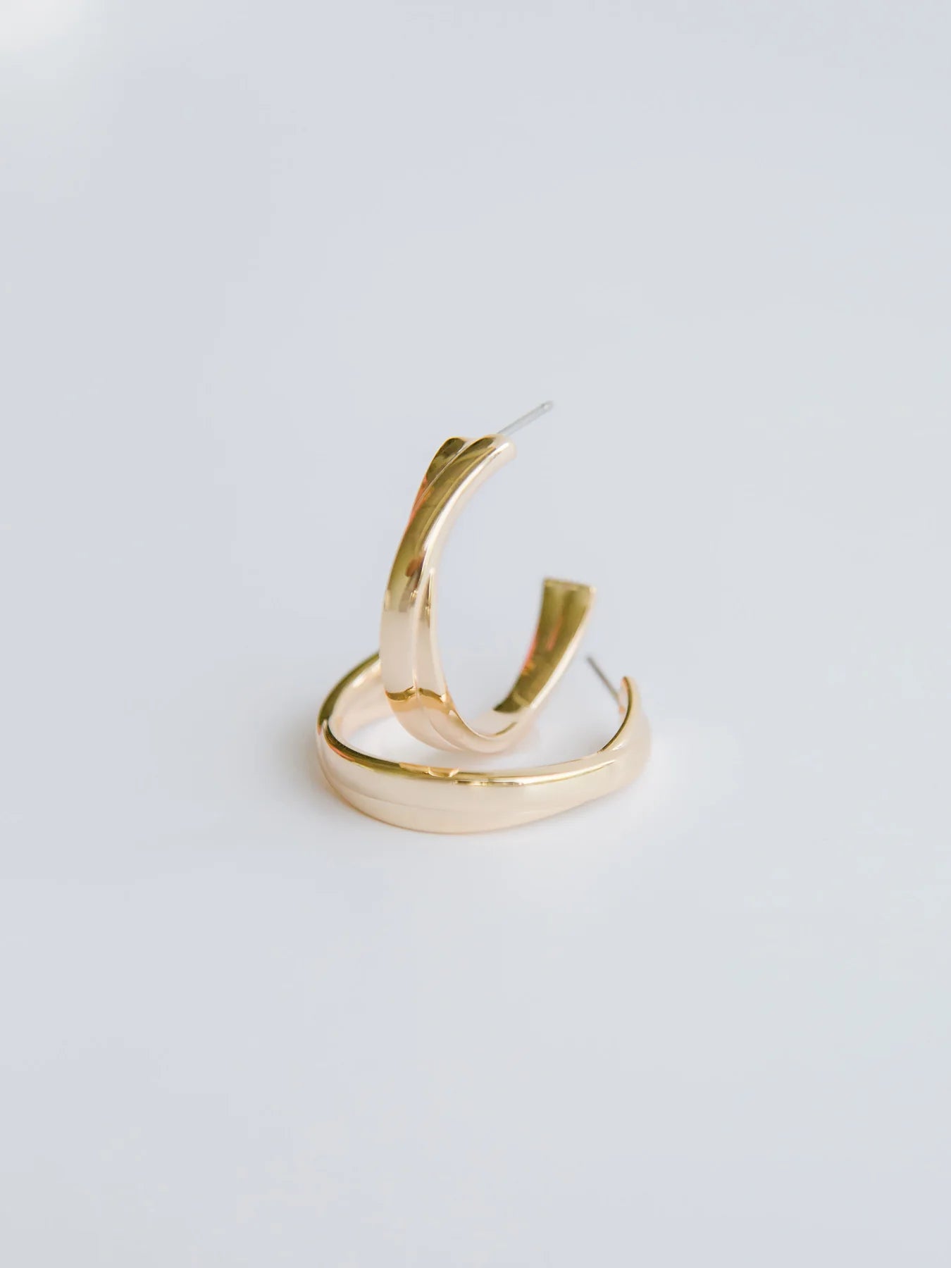 Livi Medium Earrings