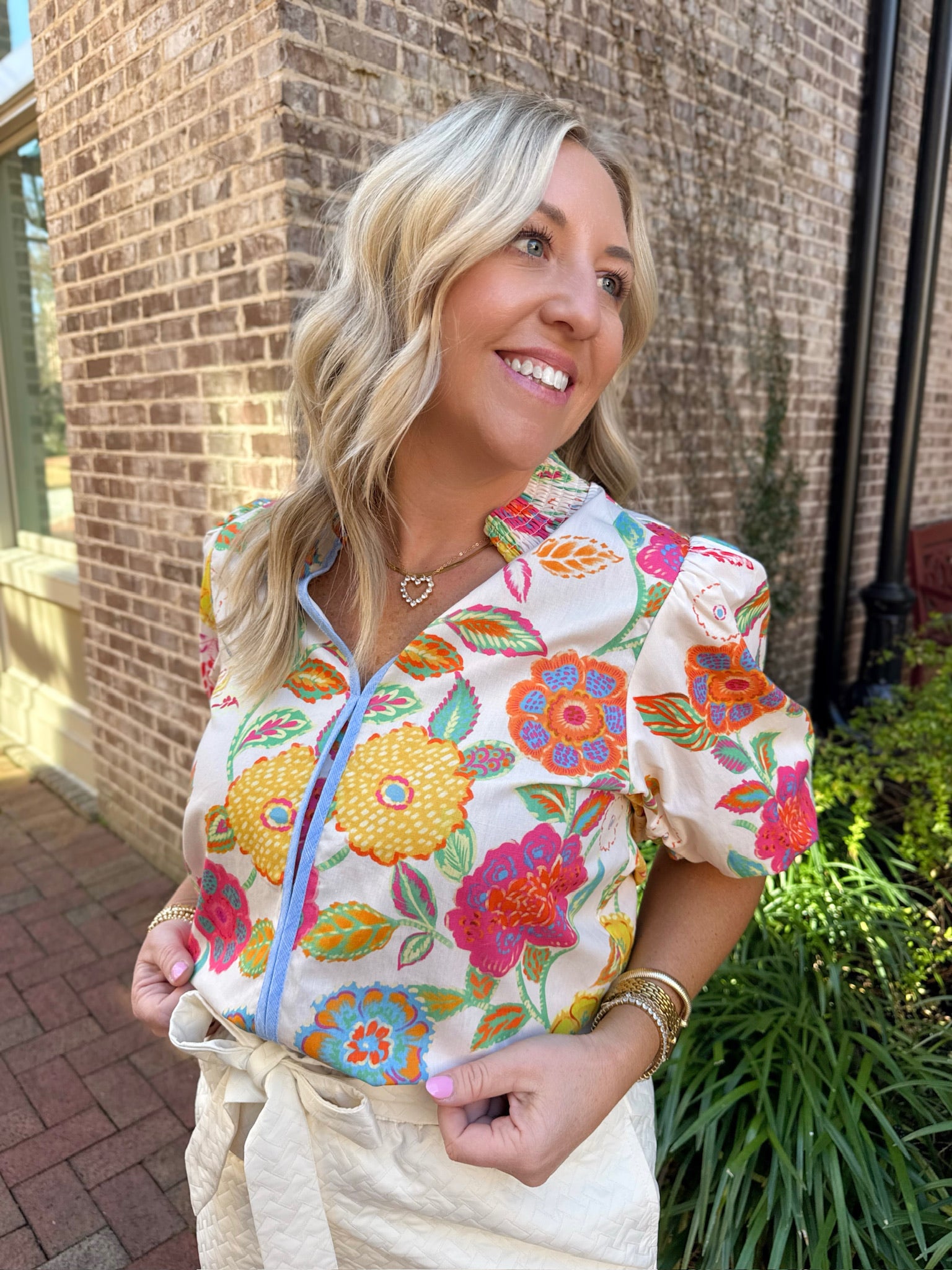 Turn into Florals Bubble Sleeve Top