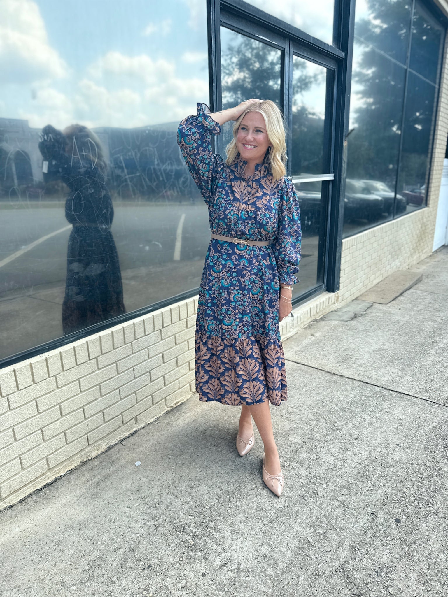 Not Too Far Floral Printed Quarter Sleeve Midi Dress