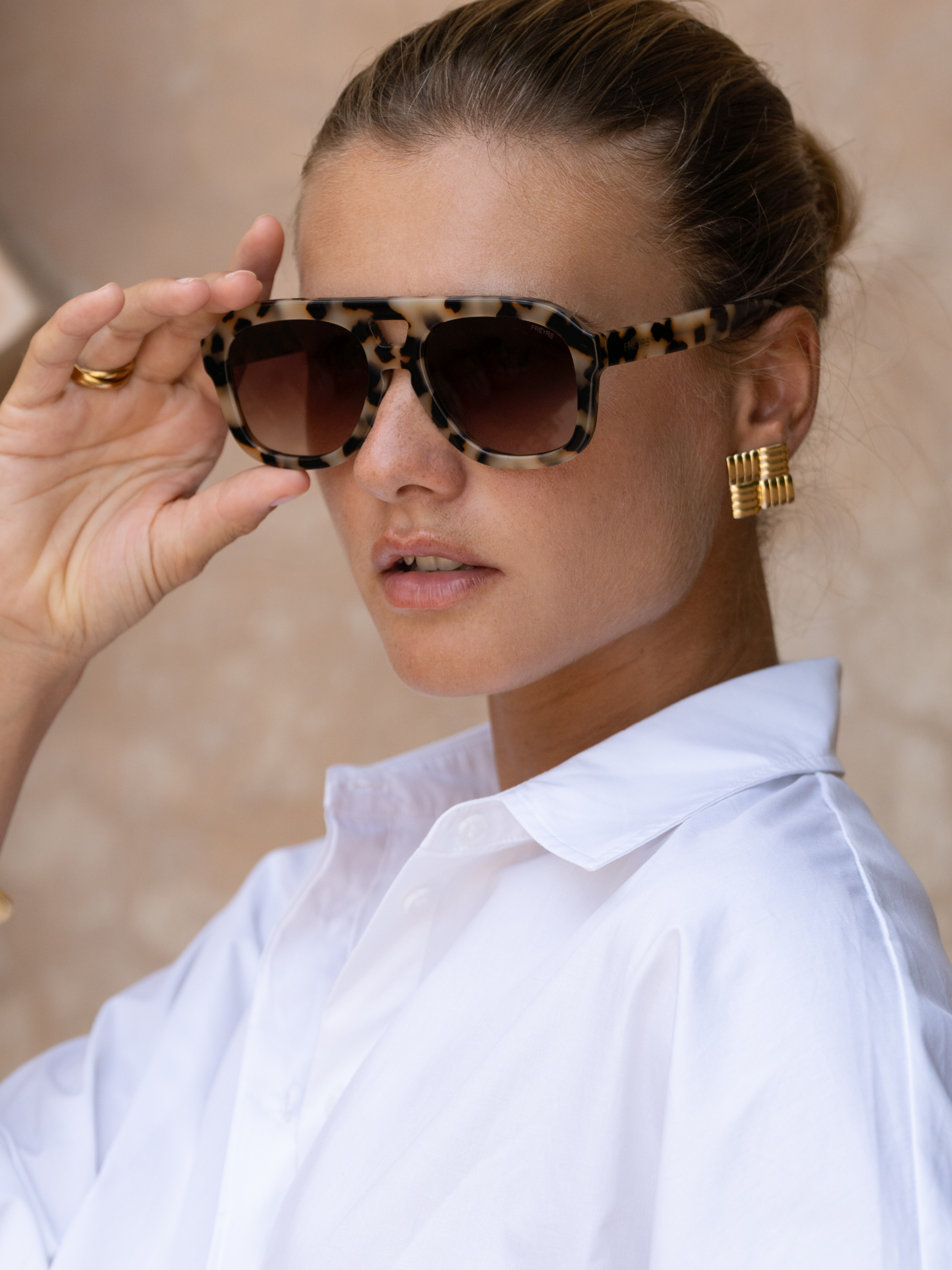 Voyager Acetate Oversized Aviator Sunglasses : Milky Tortoise