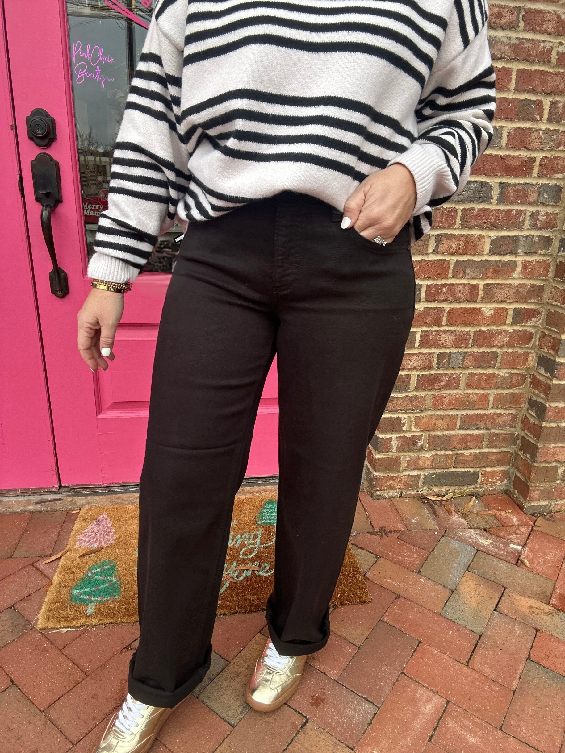 Sabrina Mid Rise Ankle Black Barrel Jeans