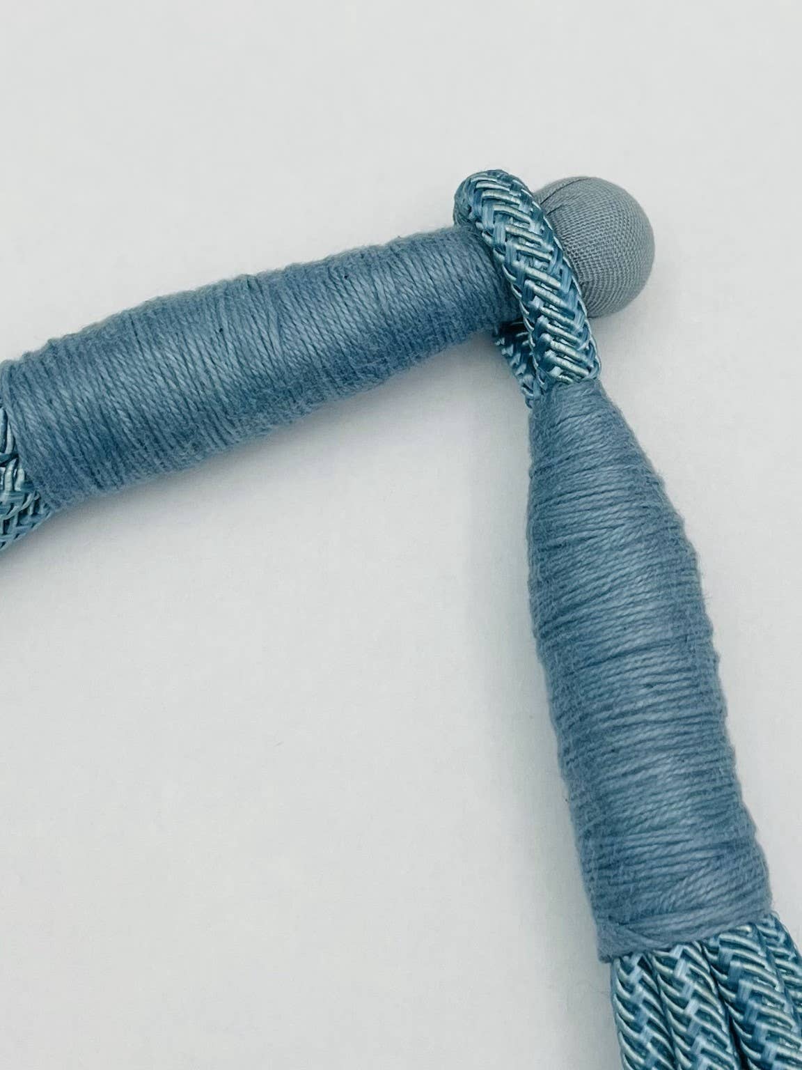 Slub 8-Strand Necklace (dusty light blue)