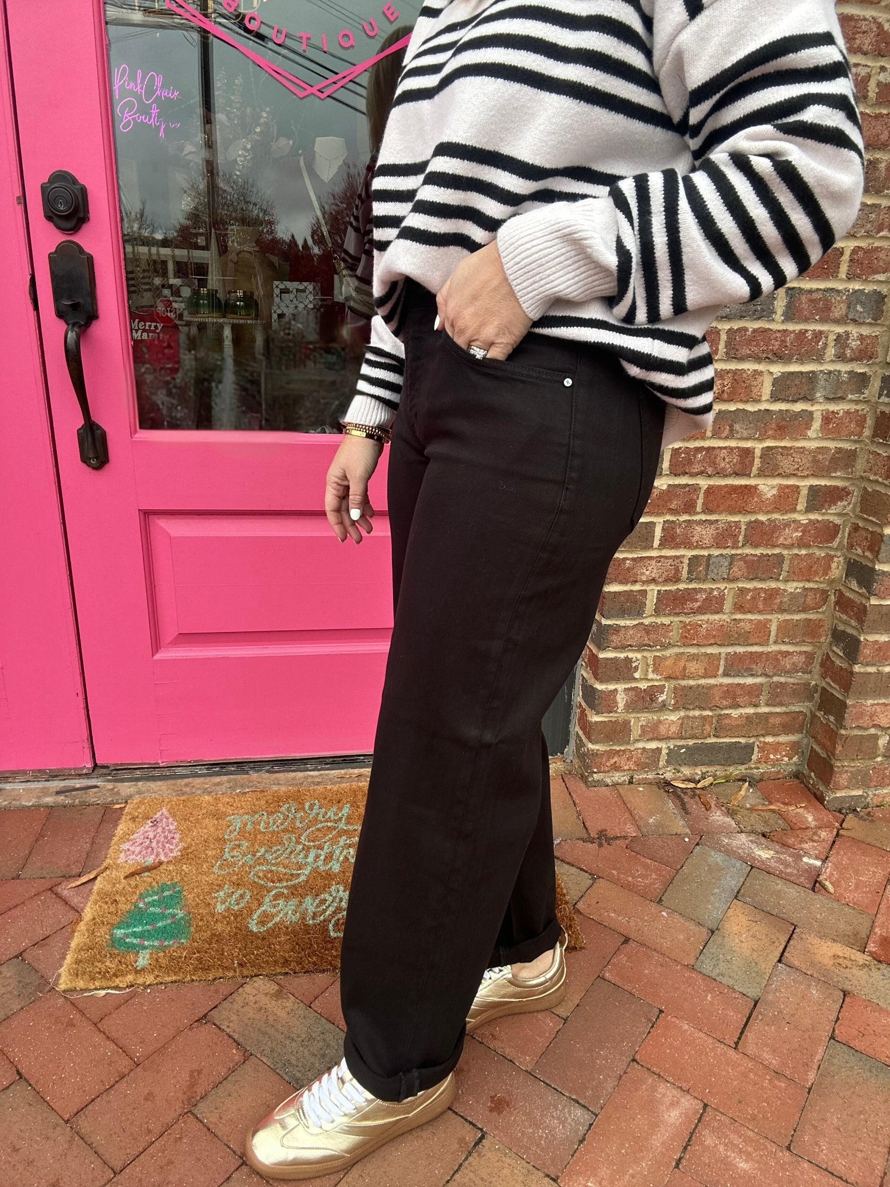 Sabrina Mid Rise Ankle Black Barrel Jeans