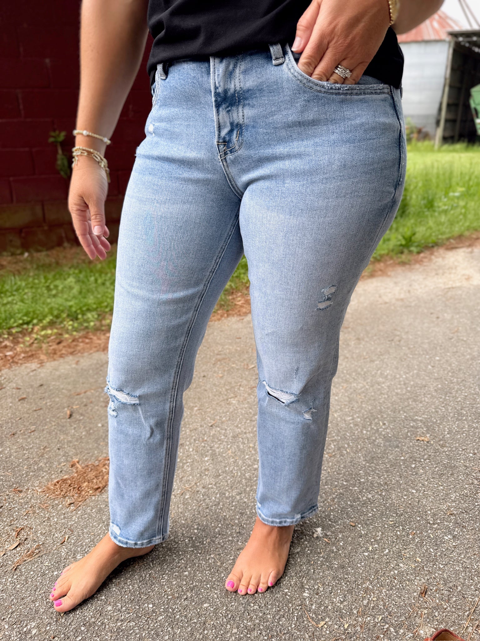 Talented Grace Mid Rise Ankle Straight Leg Jeans