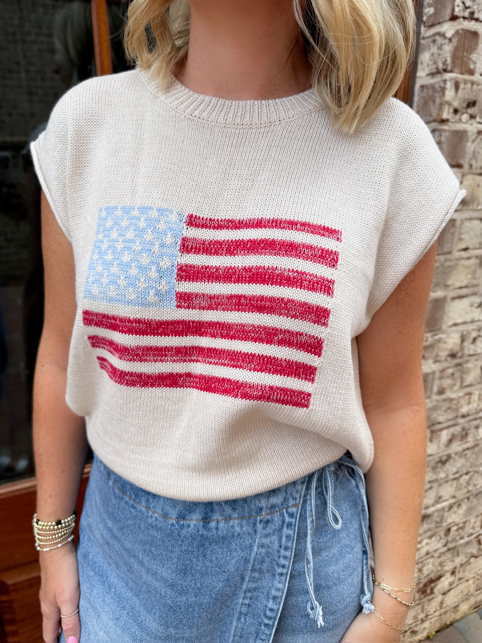 I Love My Country Crew Neck Sleeveless Knit Top