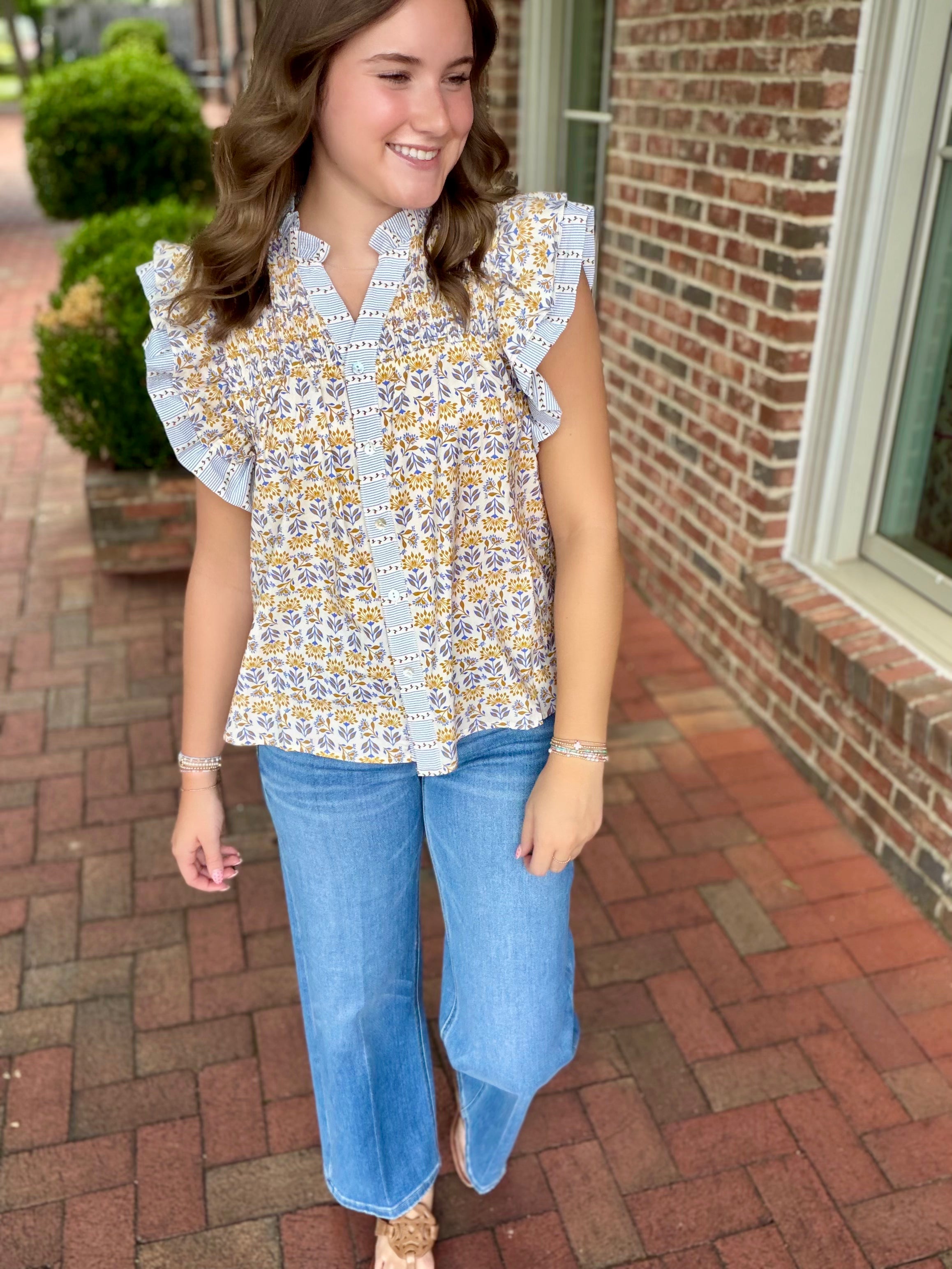 Fresh Pick Floral Top with Flutter Sleeves