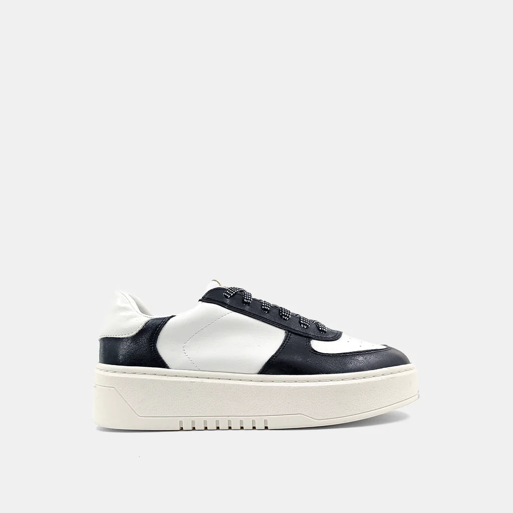 Shirley Sneakers
