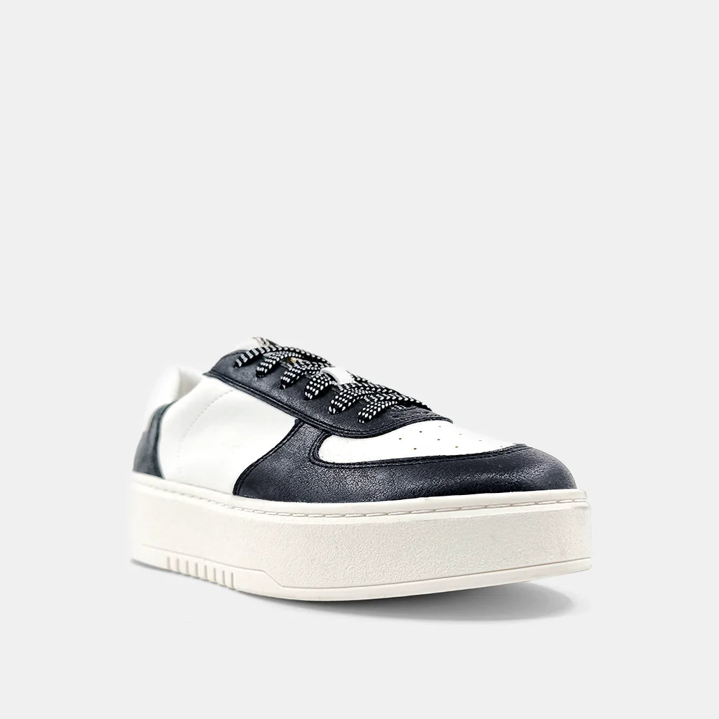 Shirley Sneakers
