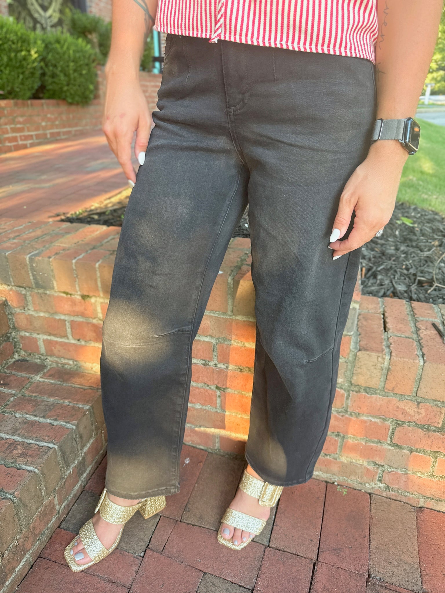 Righteousness High Rise Barrel Jeans in Black