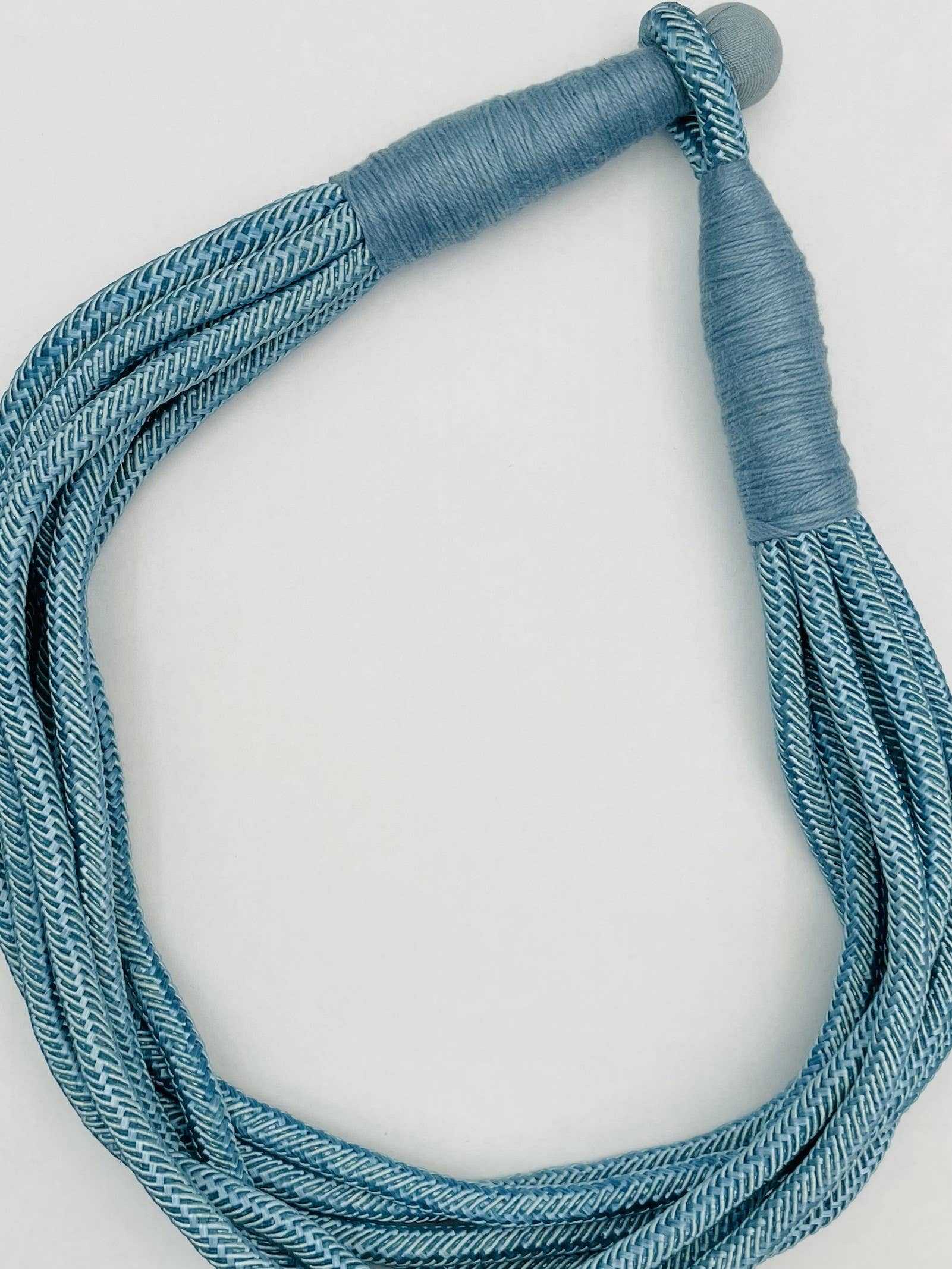 Slub 8-Strand Necklace (dusty light blue)