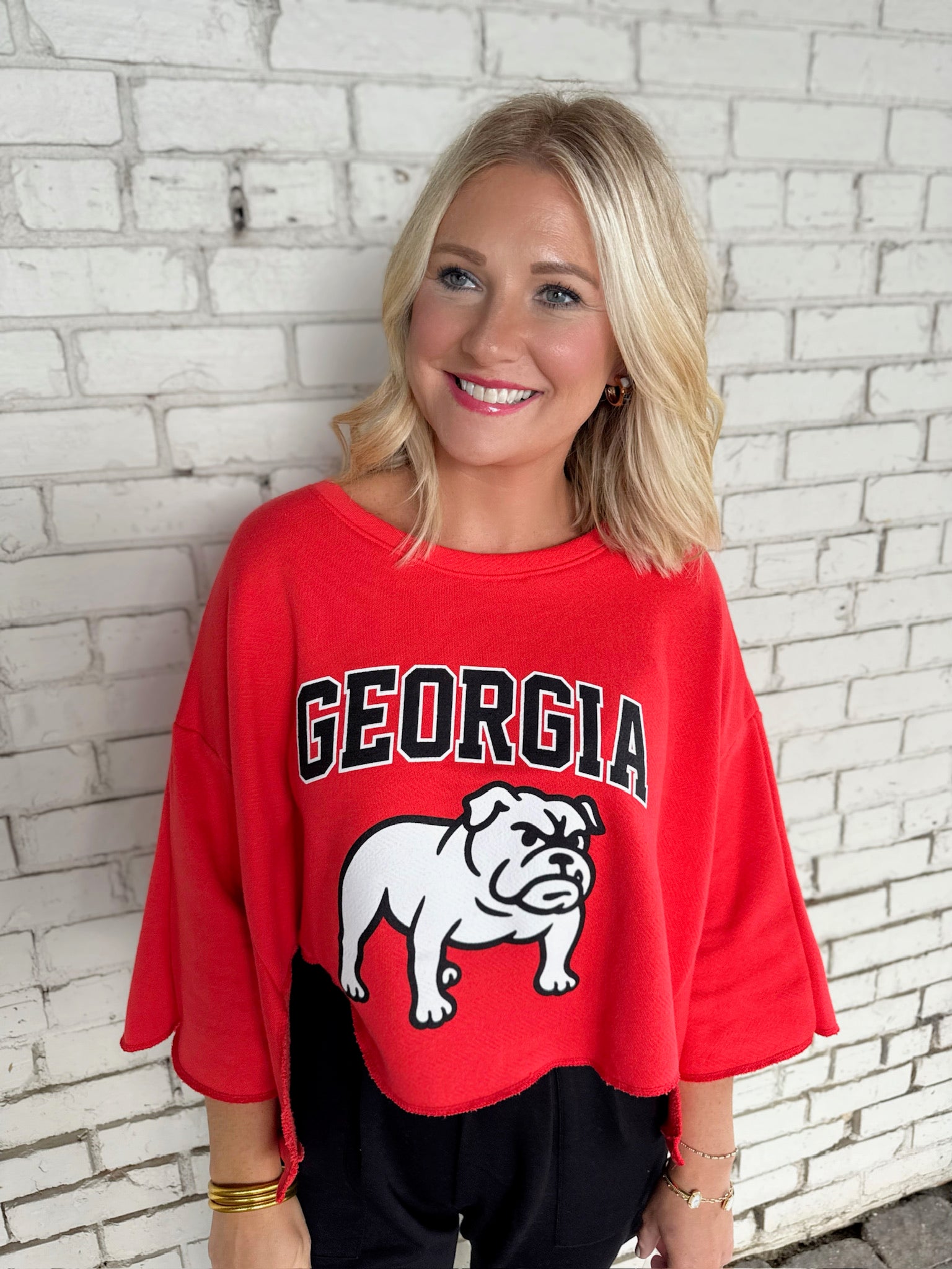 Georgia Bulldog Cropped Front Graphic Short Sleeve Sweatshirt