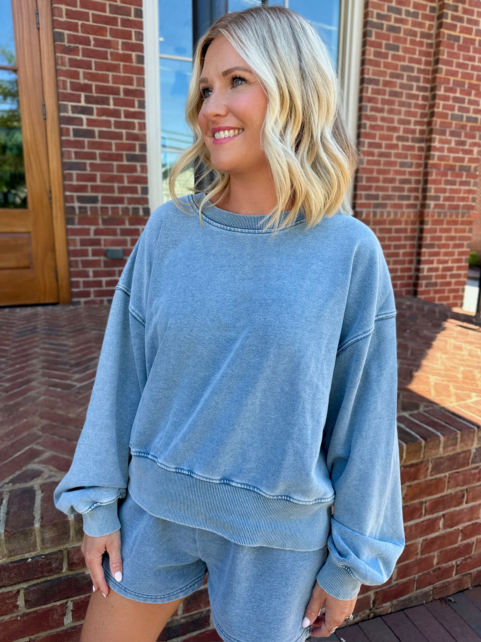 Simple Life Oversized Sweatshirt