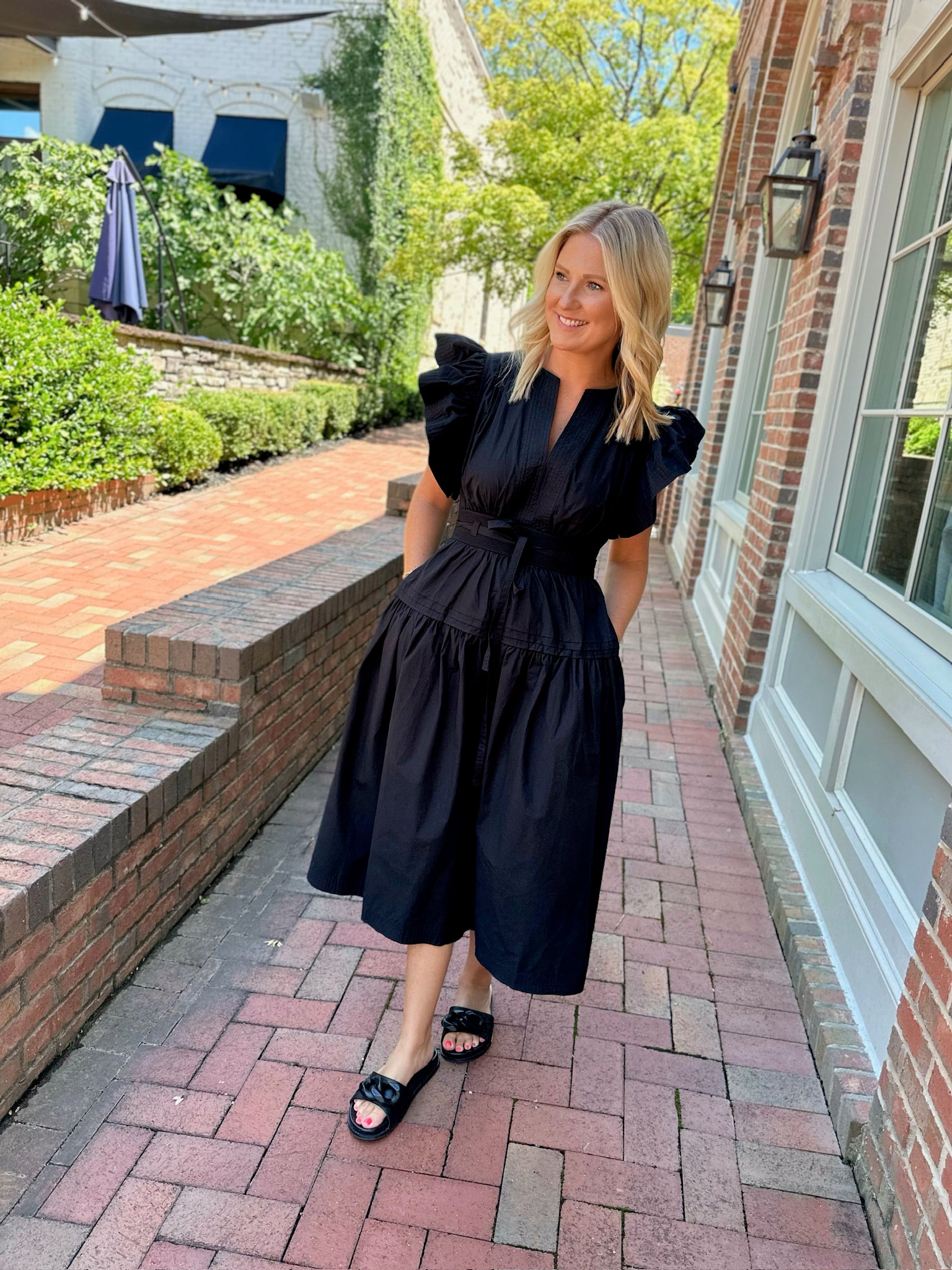 Eyes On Me Poplin Midi Dress