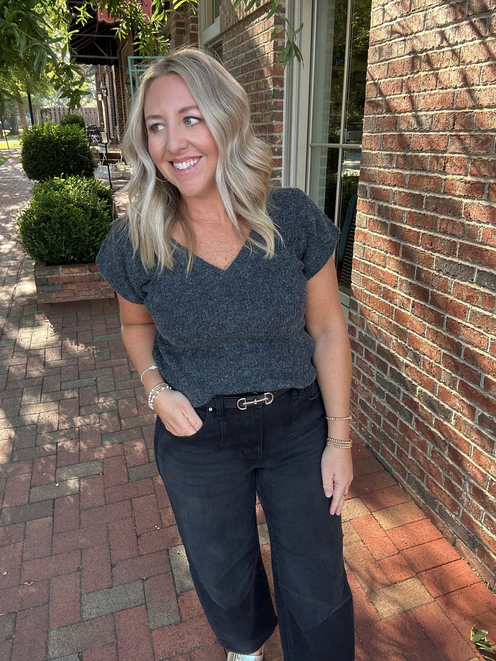 Ellie Sweater Knit Short Sleeve Top