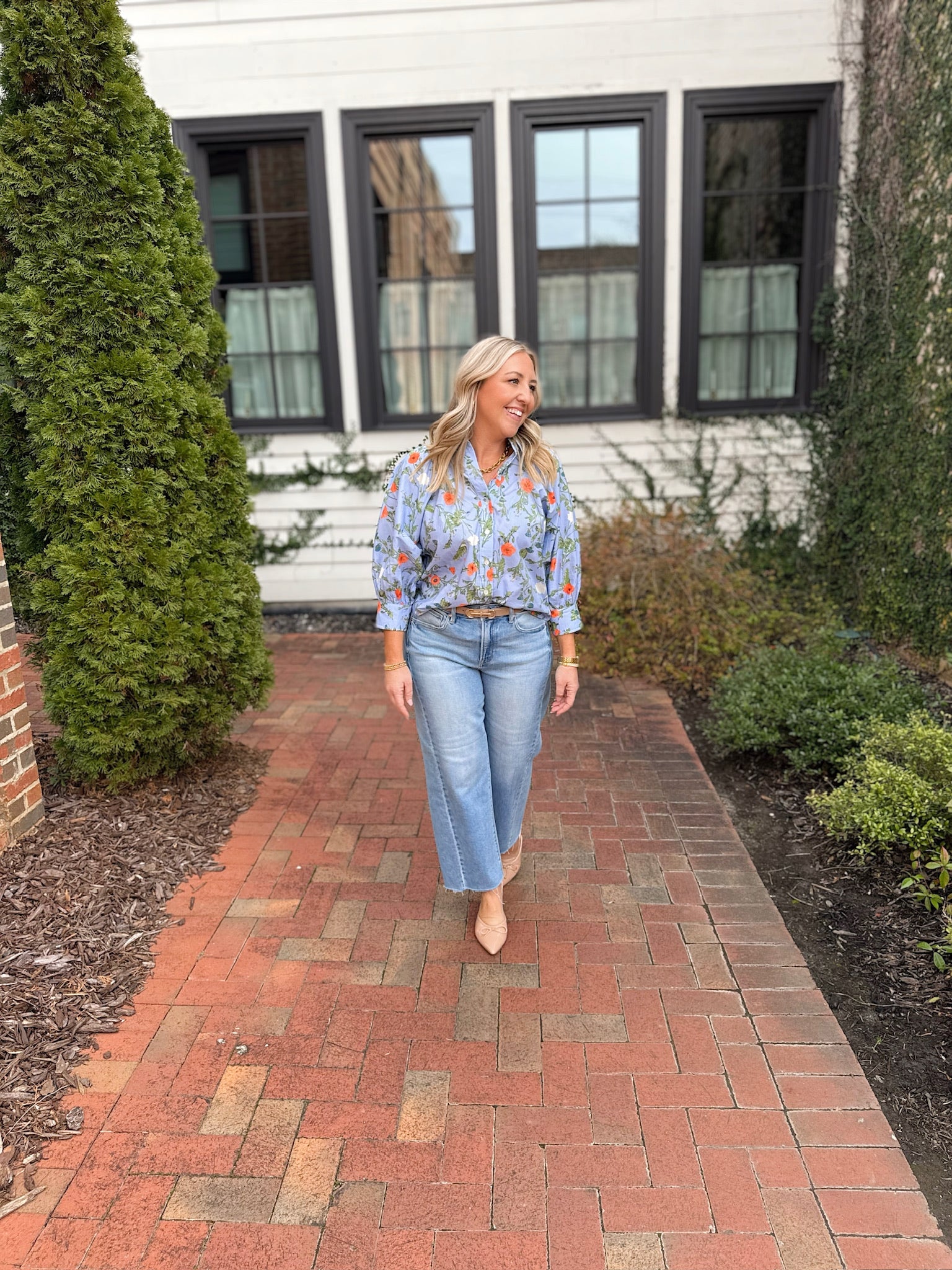 You’ve Got That Floral Button Down Top