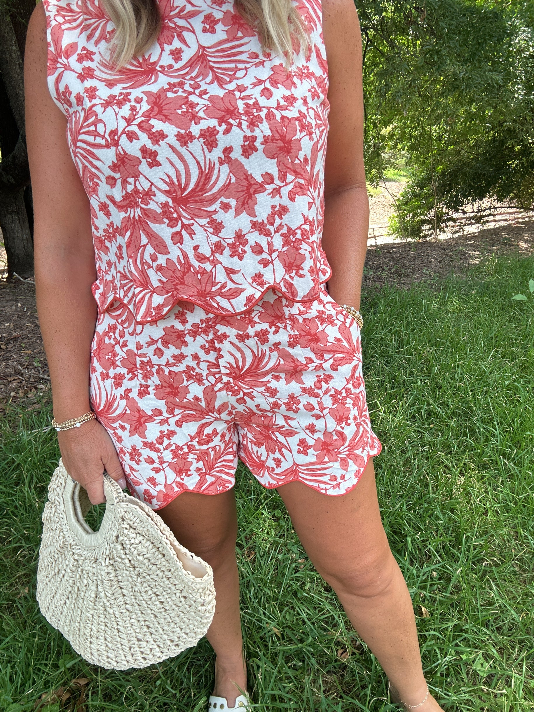 Till I Saw You Embroidered Floral Scallop Edge Trouser Shorts