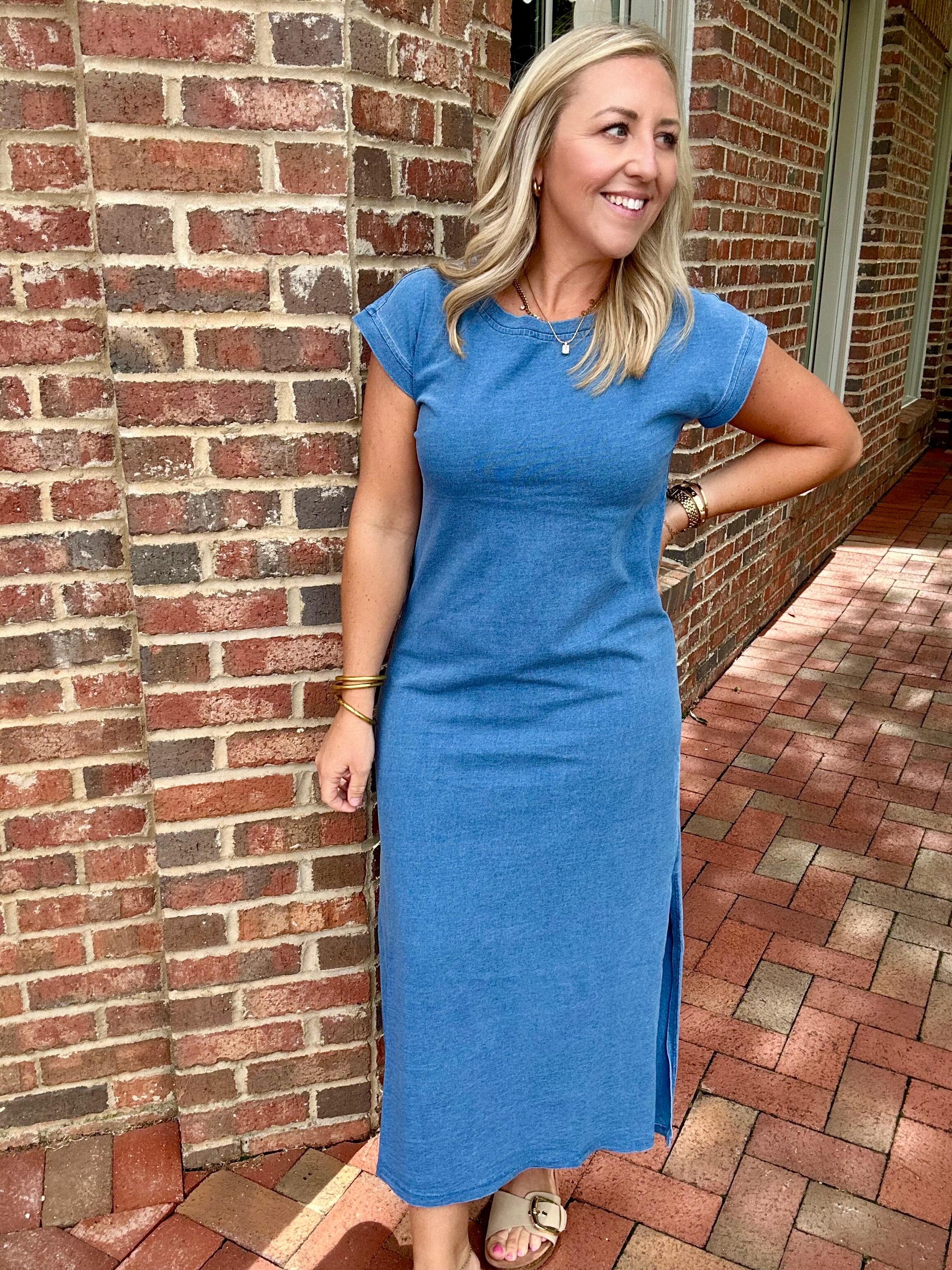 Sun Goes Down T-Shirt Midi Dress