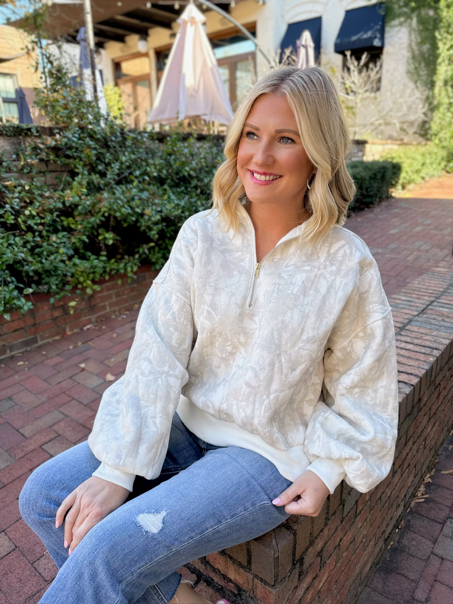 Camo Quater Zip Up Sweatshirt