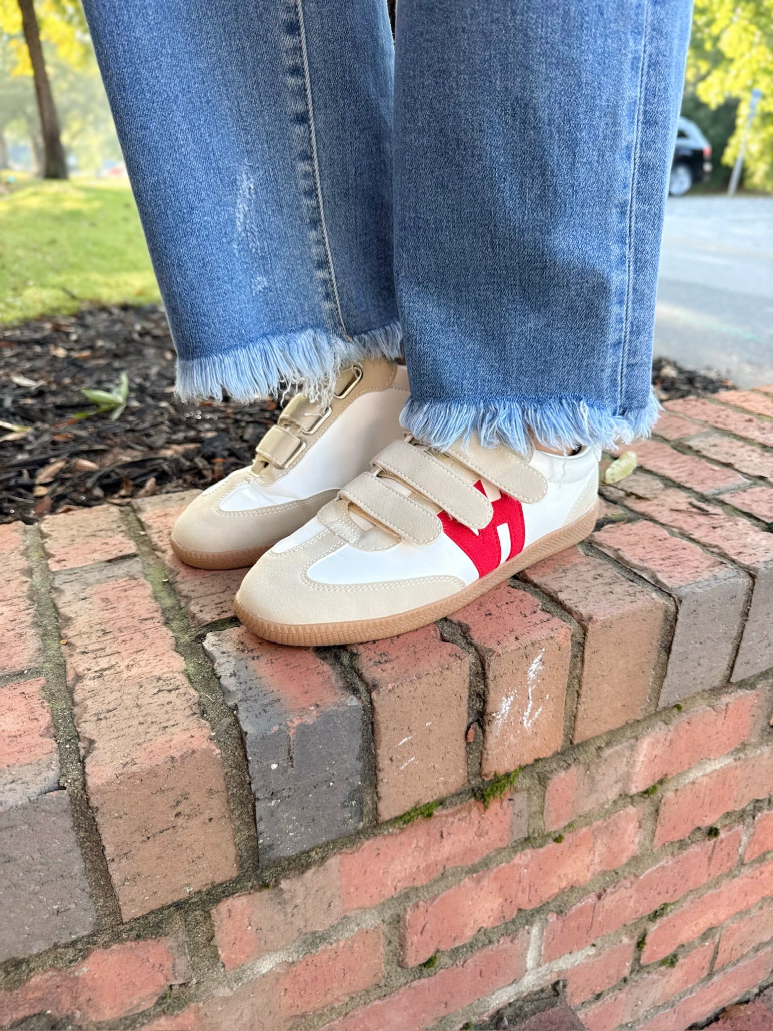 Pace Velcro Sneakers - Grey/Red