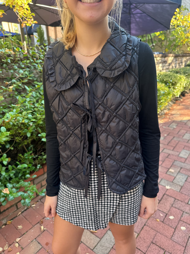 Girl Going Somewhere Quilted Vest- Black