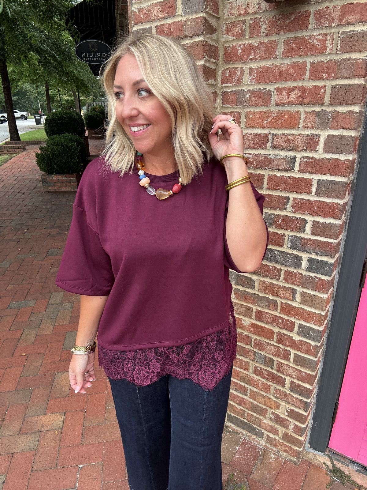 Lace & Love T-Shirt with Lace in Burgundy